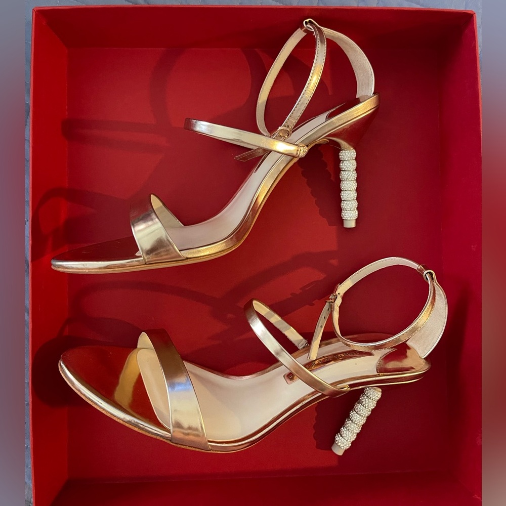 SOPHIA WEBSTER
ROSALIND MID - HIGH HEELED
SANDALS - CHAMPAGNE - Picture 2 of 9